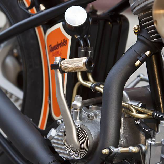 Harley-Davidson-Panhead-1951-4