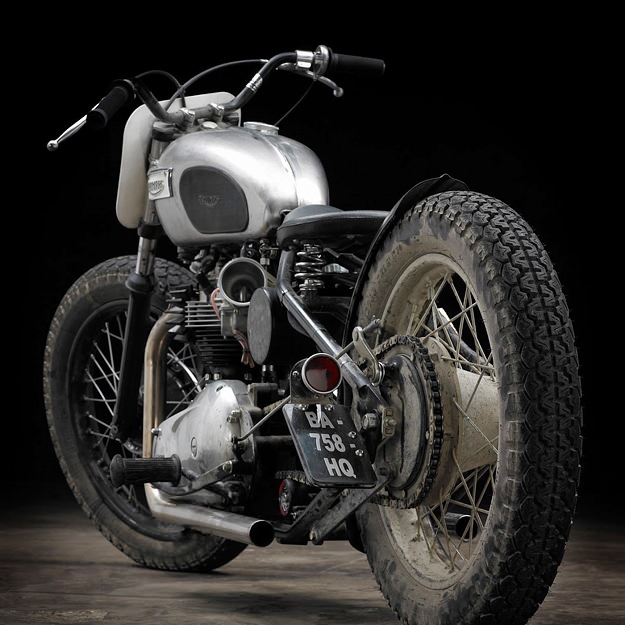 triumph-bobber-motorcycle-3