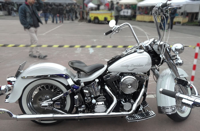 Hd Heritage Softail Chicano Style Moto Custom Blog Harley Davidson Cafe Racer Bobber Biker Pin Up Tattoo